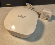 eero Mesh Wi-Fi Extender Beacon Model J010001 With Power Cord picture