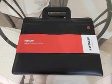 Wenger Venture Zippered Presentation Padfolio Envelope Black Retractable Handles picture