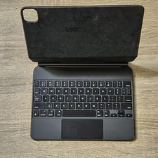 Apple Magic Keyboard 11