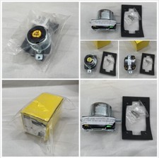 NEW HUBBELL D-53921-01 TWIST-LOCK FEMALE PLUG 3 POLE picture
