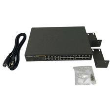 D-Link DES-1024D 24-Port 10/100 Switch Rack-Mountable Fast Ethernet picture