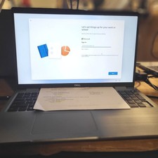 Scratched LCD Dell Latitude 5520 Intel Core i5-1145G7 2.6GHz 16GB 512GB READ picture