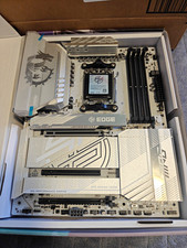 MSI MPG X870E EDGE TI WIFI AM5 ATX DDR5 WiFi Gaming Motherboard picture