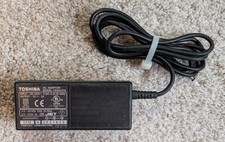 Genuine Toshiba CEX0107A ADP-15HH AC Power Adapter 5V 3A 15W OEM picture