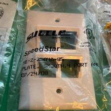 Suttle SpeedStar SE-2-2504A-85 Wall Plate 4 Port RJ45 Ethernet White picture