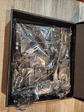 ASUS X370 ROG CROSSHAIR VI EXTREME Motherboard PCIE 3x2, 2x3 AM4 4x DDR4 M.2x2 picture