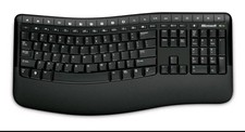 Microsoft Comfort Desktop 5000 Wireless Keyboard and Mouse Set picture