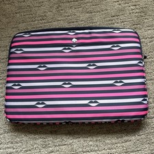 KATE SPADE Joe Lip Print Universal Laptop Sleeve up to 15 Inch Pink Multi NEW picture