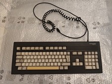Amiga Commodore CDTV Keyboard (9111) UNTESTED picture