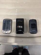 Android phone misc lot of 3 AS-IS picture