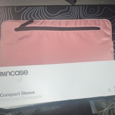 Incase Compact Sleeve 14in Laptop Sleeve Case Pink Polyester Zipper Closure picture