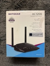 NETGEAR R6230 AC1200 Smart WiFi Router Dual Band Gigabit Ethernet 4-Port USB 2.0 picture