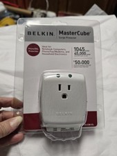 Belkin Master Cube Surge Protector Model F9H120-CW-CL. sealed T112 picture