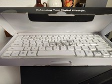 Macally compact multisync Bluetooth Keyboard PC IOS Android smart tv BTMINIZKEYA picture