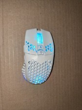 SM600 White Wireless Gaming Mouse 8000 DPI Tri-Modes Type-C Built in Battery picture