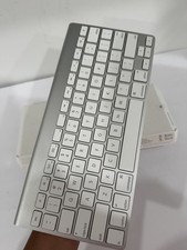 Apple Wireless Bluetooth Magic Keyboard A1314 MC184LL/B ( USED) picture