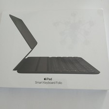 New Sealed Apple Smart Keyboard Folio for iPad Pro 11