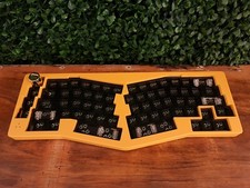 Sneakbox AVA Mechanical Keyboard Ergonomic E-Yellow Bare Alice layout picture