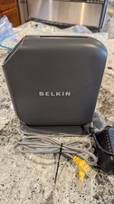Belkin Play N300 Router F7D4302 v1 w/ Power Cord, Modem Ethernet cable,  Working picture