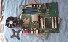 Vintage INTEL DESKTOP BOARD LGA775 E210882 Mb D915GAV/D915PGN  with p4 3.0g  picture