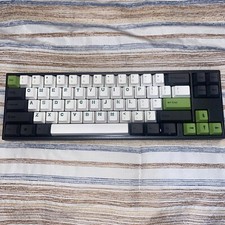 DUCKY KEYBOARD-￼ MIYA- DUCKY X VARMILO picture