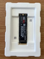 Samsung 990 PRO 4TB PCIe 4.0 NVMe M.2 2280 Internal SSD 7450MB/s picture