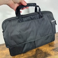 Incase Classic Universal Sleeve 13