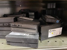 cartridges used HP Original 20pcs , mostly empty picture
