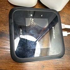 NETGEAR AT&T 815S LTE Wi-Fi Hotspot Modem Touchscreen Black USB-C RJ-45 picture