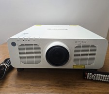 Panasonic PT-RZ790 WUXGA Projector 271 Hours Of Use picture