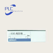 A set NEW Omron E32-D221B 2M Optical Fiber Sensor Reflecting Form Fast Delivery picture