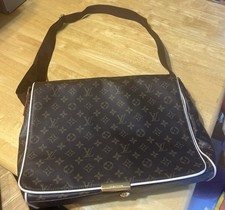 Louis Vuitton Classic Monogram Laptop Messenger Shoulder Bag  picture