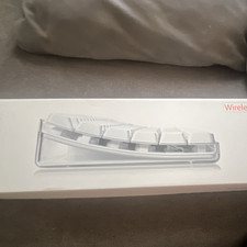 Wireless Computer Keyboard Wireless Connectivity White Plastic Construction picture