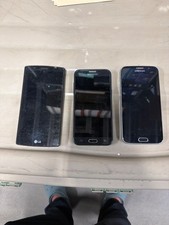 Android phone misc lot of 3 AS-IS picture