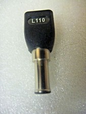 Targus Universal Notebook Replacement Tips for Chargers Sizes ( L110) Only picture