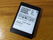 Samsung 3.84TB PM1633A SAS 12G SFF SSD NetApp 512 byte - 98-99% Health picture