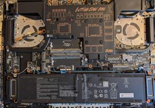 ASUS ROG Strix G15 G513QY-SG15.R96800 Bottom Half no RAM SSD VRAM For Parts picture