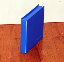 Blue Media Mate 3-1/2-inch floppy disk storage box. Holds 4 diskettes picture