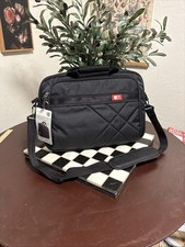 CASE LOGIC PADDED LAPTOP & TABLET CASE (Holds up to 15.6