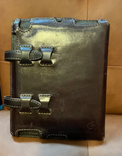 Saddleback IPAD 2 Case Holder Brown, Excellent Pre-Owned Condition Very Classy picture