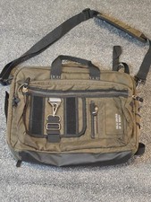 Solo URBAN350 Briefcase 15 Inch Green Nylon Padded Laptop Bag Tablet Messenger picture
