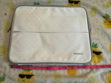 Elecom Zeroshock White Padded Computer Tablet Case est size 13.5