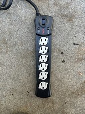 SURGE PROTECTOR 6 Outlet AC POWER STRIP 840 joules BLACK SurgeArrest APC P6B picture
