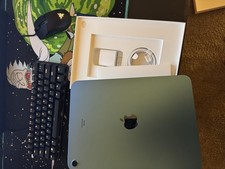 iPad A16 – 128GB Blue – Open Box – With Star Engraving – New picture