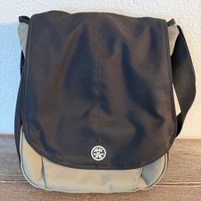 Crumpler The Luncheon Laptop Messenger Crossbody Bag Black and Gray picture