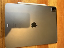 iPad Pro 12.9 4th Gen WiFi-Only Tablet 256GB + Apple Magic Keyboard + Pencil picture