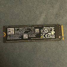 Western Digital PC SN810 1TB NVMe M.2 2280 Internal SSD SDCPNRY-1T00-1006 picture