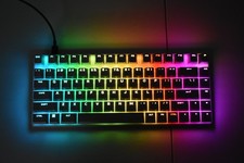 Alienware Pro Wireless Gaming Keyboard 75% RGB Hot-Swappable Tri-Mode White picture