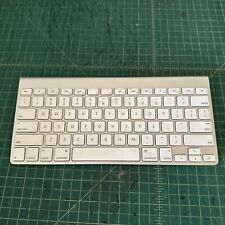 authentic APPLE A1314 wireless bluetooth compact keyboard tested & working VGC picture