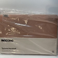 New InCase Textured Hardshell Case Woolenex PINK Apple MacBook Pro 15